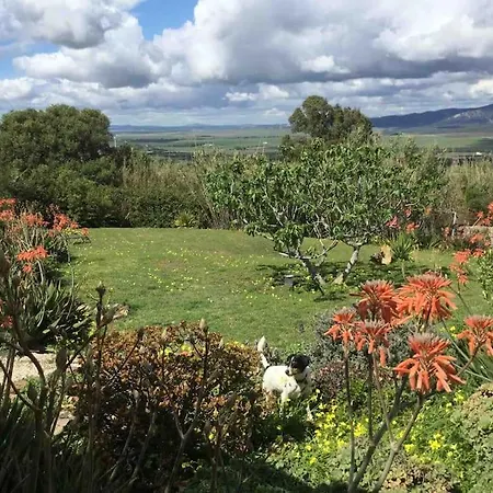 El Refugio Del Viento, Casita Levante Con Jardin Y Piscina 木屋 法斯纳斯